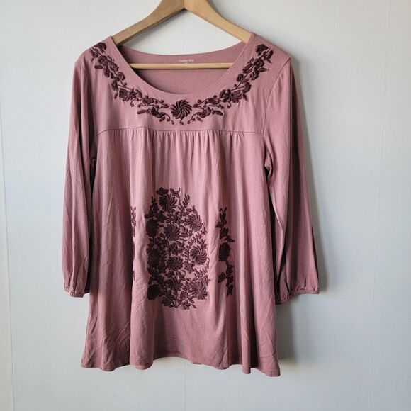 Garnet Hill Tops - Garnet Hill top Womens size M Folkloric Embroidered Knit